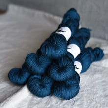 Load image into Gallery viewer, Ava